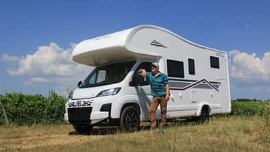 Giottiline, Wohnmobil, Siena 485, Alkoven, fünf Personen, Familien