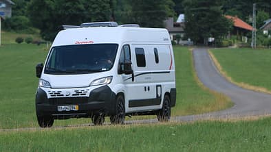 Globetrail 600 SK Campingbus mit Stockbetten
