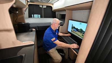 f_Julia-Acatama_Unterhaltung