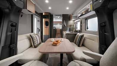 Hymer GT-S, Teilintegrierter, Sitzgruppe, face to face