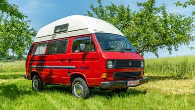 La Strada, HD Ausbau von VW T3, HD, VW T3, rot, 1986, außen