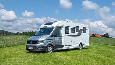 Knaus Sky TI 700 DEG, Teilintegrierter, außen