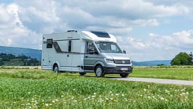 Knaus Sky TI 700 DEG, Teilintegrierter, außen