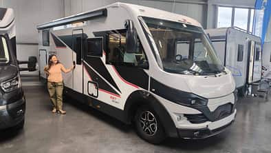 Außenaufnahme, Wohnmobil, vollintegriert