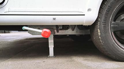 Nivellieren und Abstützen, Nie mehr Schieflage, Kurbelstützen Kurbelstützen sollen das Fahrzeug nicht anheben, sondern stützen.