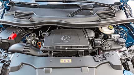 Vergleichstest, Transporter, VW T6, Mercedes Vito, Ford Transit Motorraum Mercedes Vito
