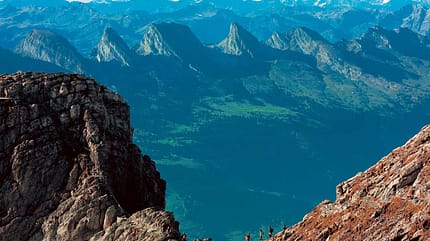 5 gute Gründe für das Appenzellerland, Berggasthöfe, Wasserfälle, sieben Churfirsten. Berggasthöfe, Wasserfälle und gigantische Aussichten, hier vom Säntis auf die sieben Churfirsten.