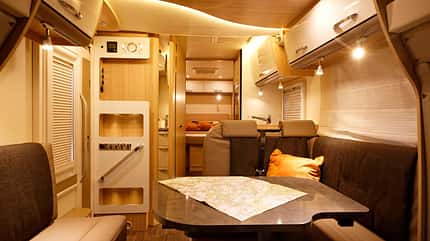 Supercheck, Bürstner Lyseo T 734, Beleuchtung, Interieur Hell und dennoch stimmungsvoll präsentiert sich das Lyseo-Interieur