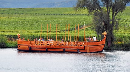 Reise, Mobil-Tour, Deutschland, Mittelgebirge, Eifel, Maar Neumagen-Dhron