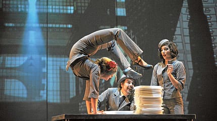 Show, Theater und Tanz wird auf dem Winterfestival in München geboten. Show, Theater und Tanz wird auf dem Winterfestival in München geboten.