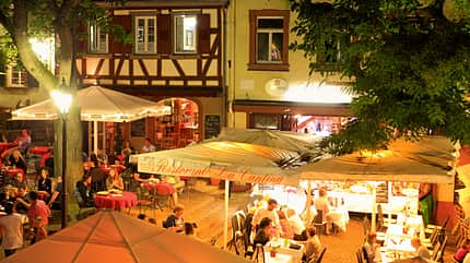 Ratgeber, Reise, Deutschland, Bergstraße, Weinheim, Essen, Gastronomie Gastromeile rund um den Markt in Weinheim