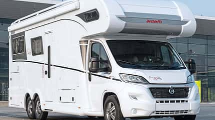 Kauf-Tipp, Reisemobile mit Hecksitzgruppe und Einzelbetten, Dethleffs Dethleffs