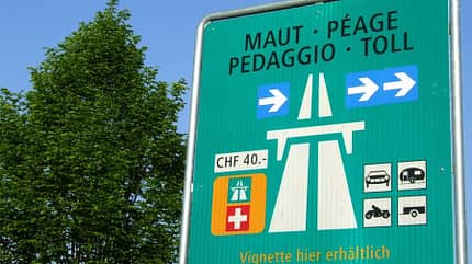 schweiz, vignette, autobahn, maut, gebühr, reisen, promobil, wohnmobil Mautstation