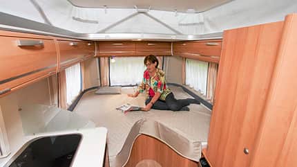 Supertest, Tabbert Vivaldi, Seitendinette, Familiencaravan, Stockbetten Hubdach beim Touring schafft Stehhöhe