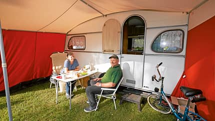 Thema des Monats, Camping, Oldtimer Constructam Comet 5 Vorzelt