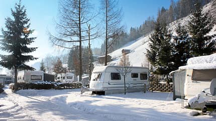 Campingplatz des Monats, Camping Hell, Zillertal, Tirol, Österreich Winter im Camping Hell im Zillertal, Tirol