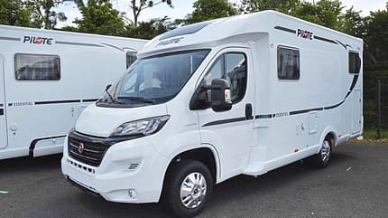 Reisemobil Pilote Pacific P 650 GJ Seitenansicht