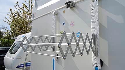 Heftadaption pro 07/17 Lesertipp Trockner Hat der Radträger ausgedient, kann man die Halterungen für einen Wäschetrockner nutzen.