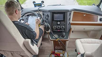 promobil, wohnmobil, reisemobil, luftfederfahrwerk Aktives Luftfederfahrwerk