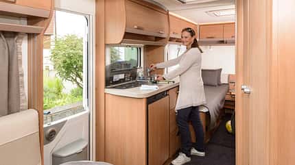 Knaus, Sport, 540 UE, Supertest, Test, Caravan, Wohnwagen, Preiswert, Einsteiger Küche