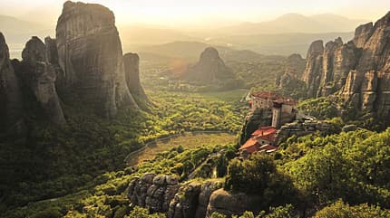 Meteora-Klöster Meteora-Klöster in grandioser Felsenlandschaft.