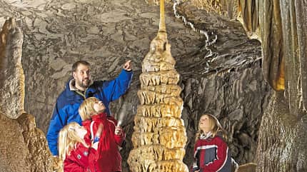 begehbare, hoehlen, alt, tropfstein, promobil, unterirdisch, stellplatz, tipps, reisemobil Begehbare Höhlen Dechenhöhle