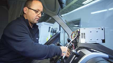 radio, umbau, einbau, promobil, wohnmobil, reisemobil, camping, hoeren, anleitung, selber, basteln Spezial richtig anschließen Einbau