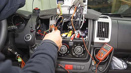 radio, umbau, einbau, promobil, wohnmobil, reisemobil, camping, hoeren, anleitung, selber, basteln Spezial richtig anschließen Einbau