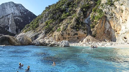 sardinien, insel, italien, mittelmeer Badebucht in Sardinien