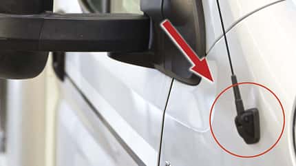 radio, empfang, wohnmobil, signal, antenne Antenne am Kotflügel
