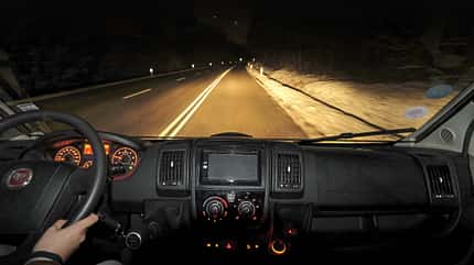 Glühlampen, Test, Halogenscheinwerfer, Nacht, Sicherheit, Nachrüst-Glühbirnen Glühlampen
