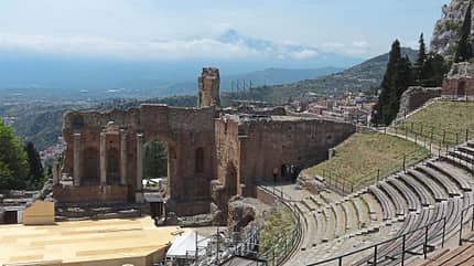 sizilien, campingplatz, caravantour, insel, italien Amphitheater in Taormina
