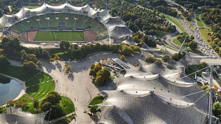 münchen, seen, bayern, campingtour Blick auf das Olympiagelände in München