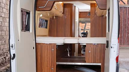 Roller Team Livingston Duo Linea Bianco, Malibu Van 640 Le Charming, Vergleich, Test, Campingbusse, Einzelbetten, 2018