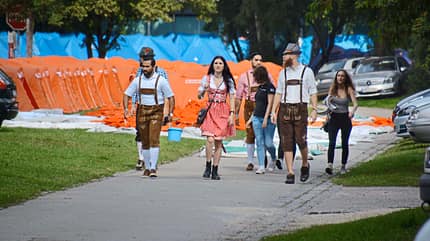 Wiesn, München, Oktoberfest, Camping, Städtereise, Reise, Bierzelt Wiesn München