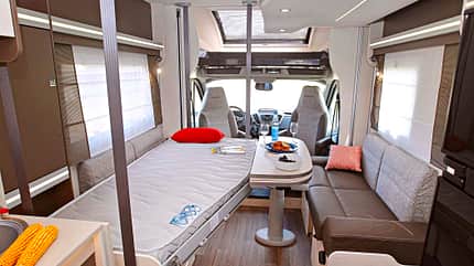 Teilintegrierte, TI, Längsbank, Modelle, Wohnmobil, Raumgefühl, Challenger Challenger Mageo 270