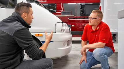 Lack, Reparatur, Kratzer, Schäden, Politur, Werkstatt, Wohnmobil, Campingbus Repataturen am Lack - Smart Repair