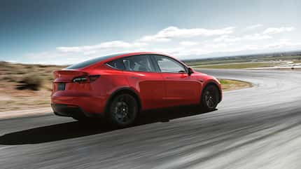 Tesla Model Y (2020) Tesla Model Y (2020)