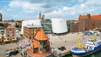 Stralsund, Stellplatz Ozeaneum am Stralsunder Hafen