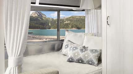 Airstream Bambi (2020)