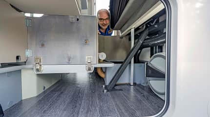 Frankia M-Line T7 GD Neo, Laika Kosmo 2035 VT Frankia M-Line T7 GD Neo vs Laika Kosmo 2035