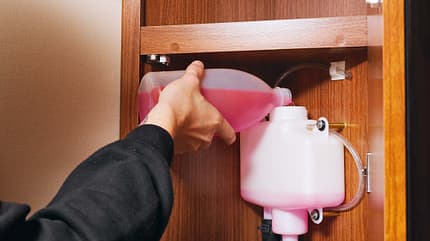 Warmwasserheizung, Reisemobil, Fußboden Heizung im Wohnmobil