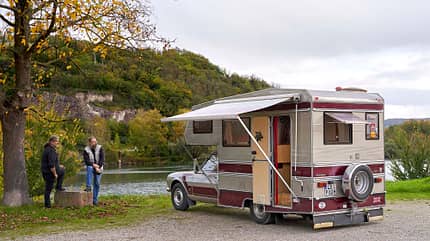 Camping Oldtimer Peugeot 504