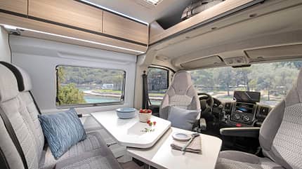Adria, Twin Axess 600 SL, Wohnmobil, Halbdinette Adria Twin Axess 600 SL