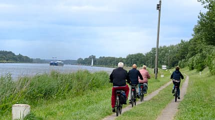 Stellplatz, Deutsche Fährstraße, Oste, Elbe, Nord-Ostsee-Kanal Stellplätze an der Deutschen Fährstraße