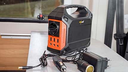 Zubehör, Technik, Elektrisch, Wohnmobil Revolt Powerstation