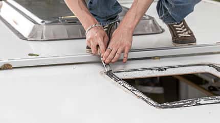 kleben, reparieren, klebeverbindung, wohnmobil Zulieferfirmen