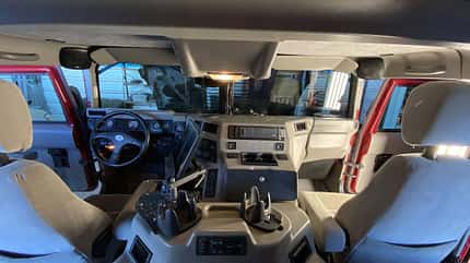 Hummer H1 mit Callen Camper-Absetzkabine Hummer H1 mit Callen Camper-Absetzkabine