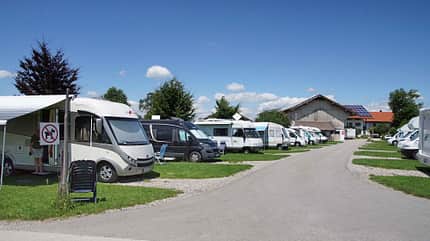 Stellplatz am Bauernhof Schmid, Übersee, Chiemsee, Bayern Stellplatz am Bauernhof Schmid