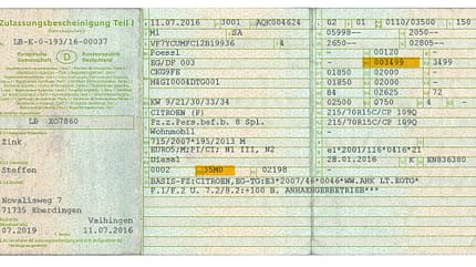 Fahrzeugschein Fahrzeugschein